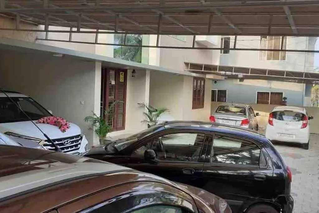 Athrakkattu Enclave 6 Bedroom Luxury Apartment Thiruvananthapuram
